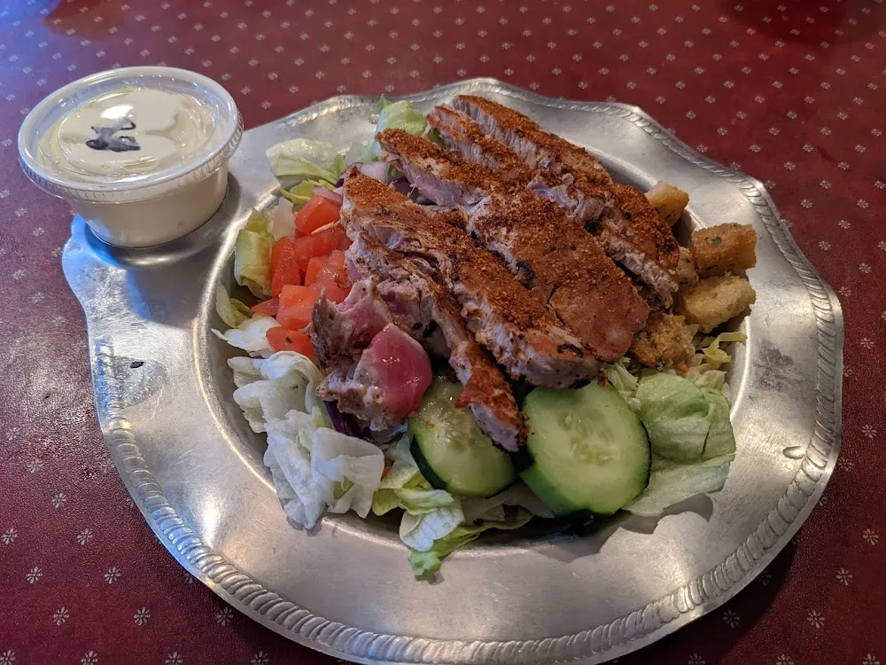 Salad with Cajun Tuna Steak